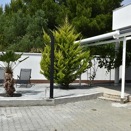 Apartment Nautica Jersani *