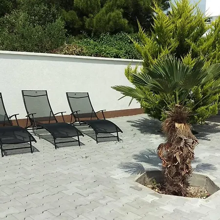 Apartment Nautica Jersani Murter