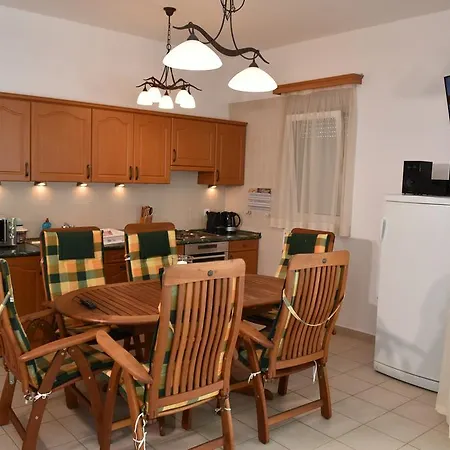 Nautica Jersani Apartment *